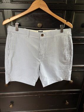 MEN'S J CREW FACTORY SEERSUCKER SHORTS - NWT